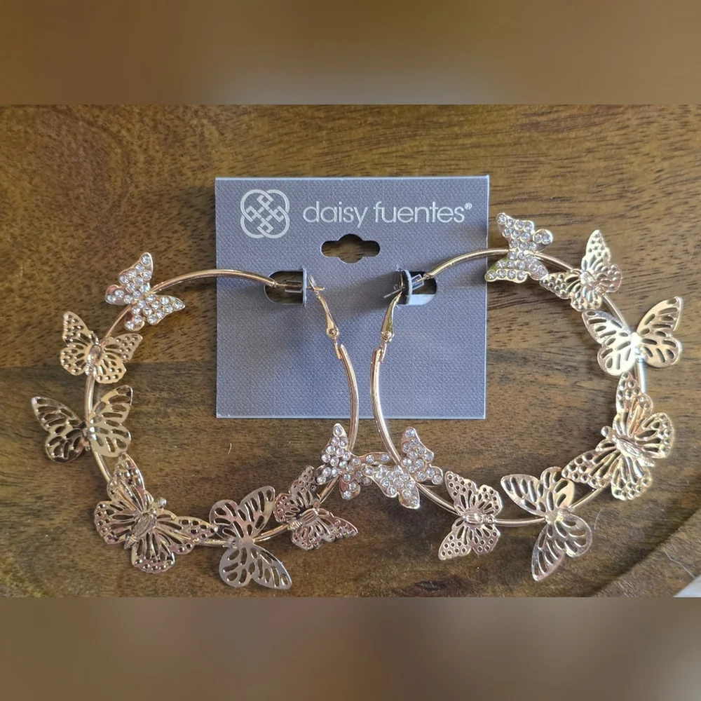 Daisy Fuentes Gold Butterfly Hoop Earrings NWT